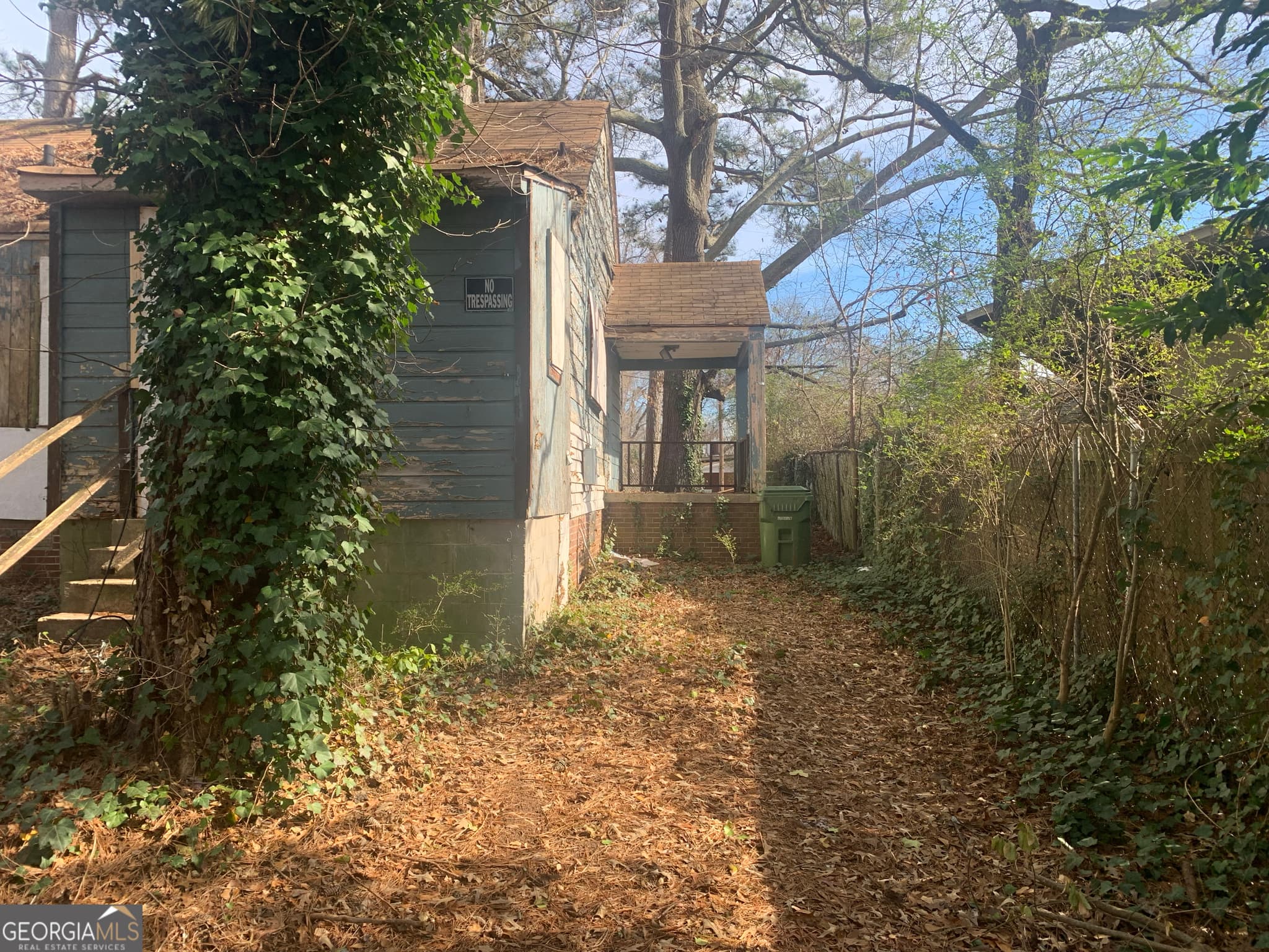 3 bedroom, 1 bathroom single family residence for sale at 1817 Ellington Street, Decatur, GA 30032 — photo 4