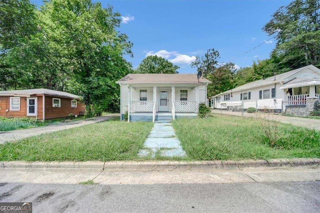 3 bedroom, 1 bathroom, 976 sq ft single family residence for sale at 212 SW Nixon Avenue, Rome, GA 30161 — photo 5