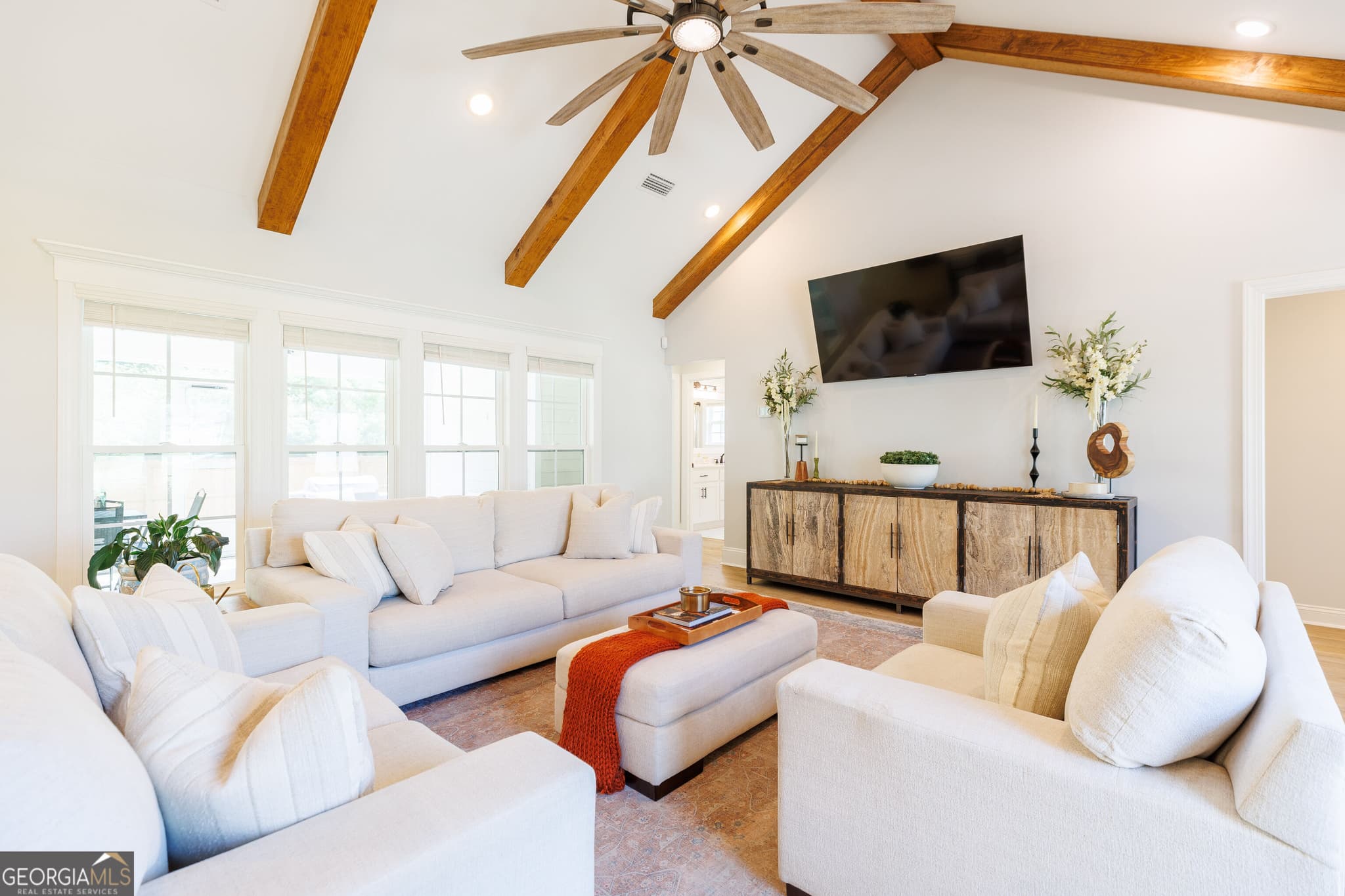 4 bedroom, 3 bathroom, 2,175 sq ft single family residence for sale at 213 Orvis Lane, Hahira, GA 31632 — photo 6