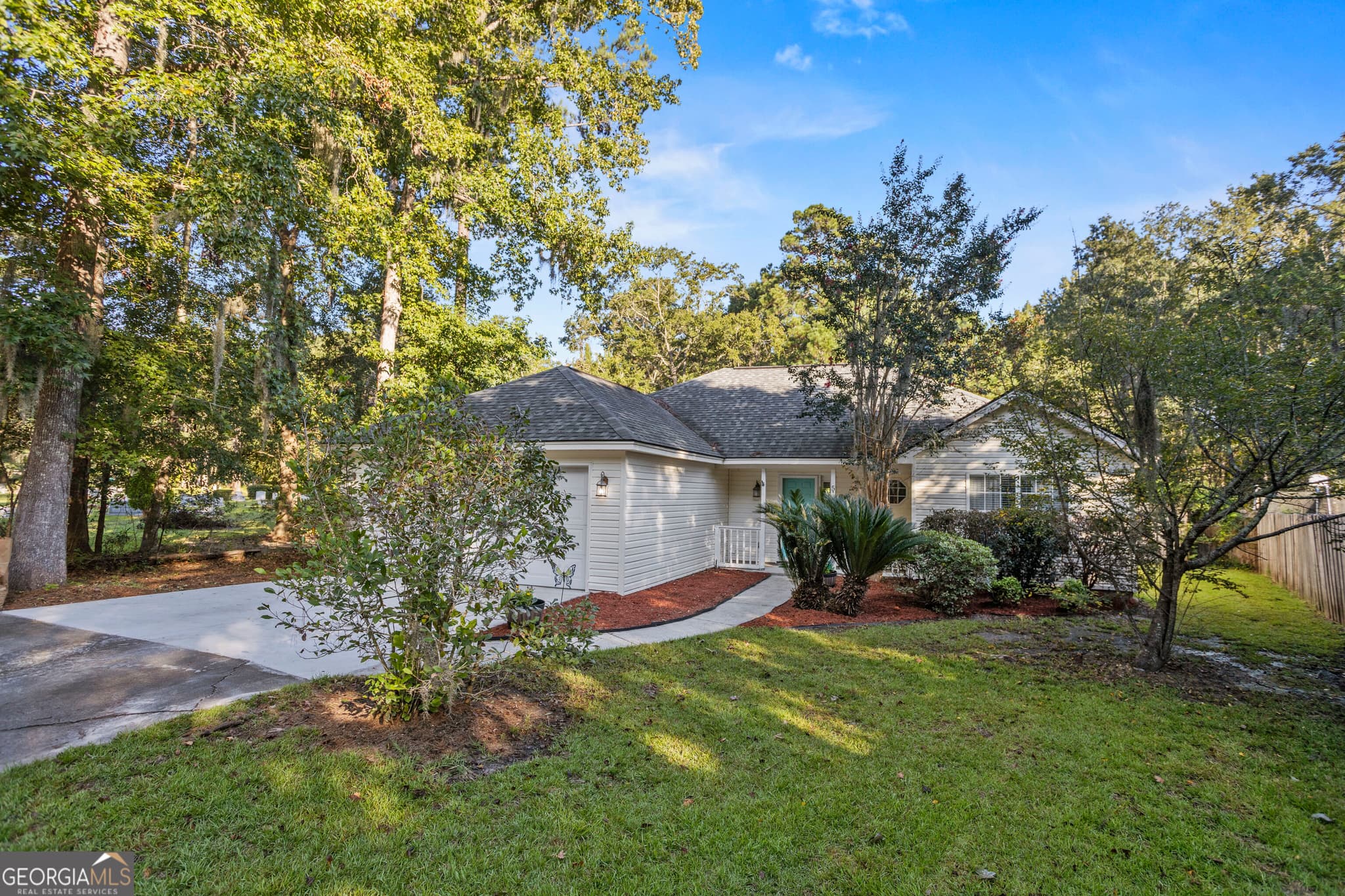 4 bedroom, 2 bathroom, 1,408 sq ft single family residence for sale at 510 Wild Heron Road, Savannah, GA 31419 — photo 6