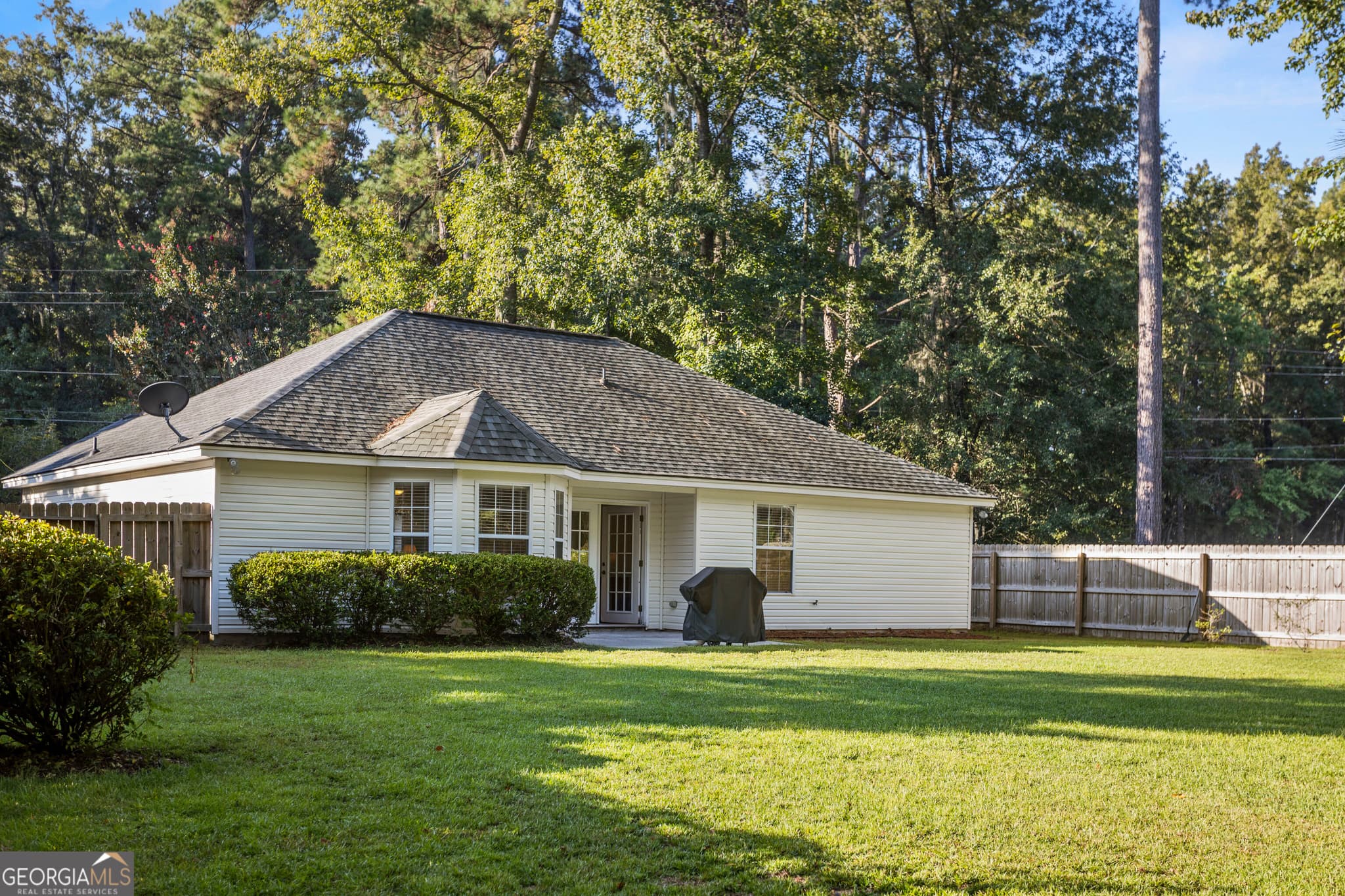 4 bedroom, 2 bathroom, 1,408 sq ft single family residence for sale at 510 Wild Heron Road, Savannah, GA 31419 — photo 3
