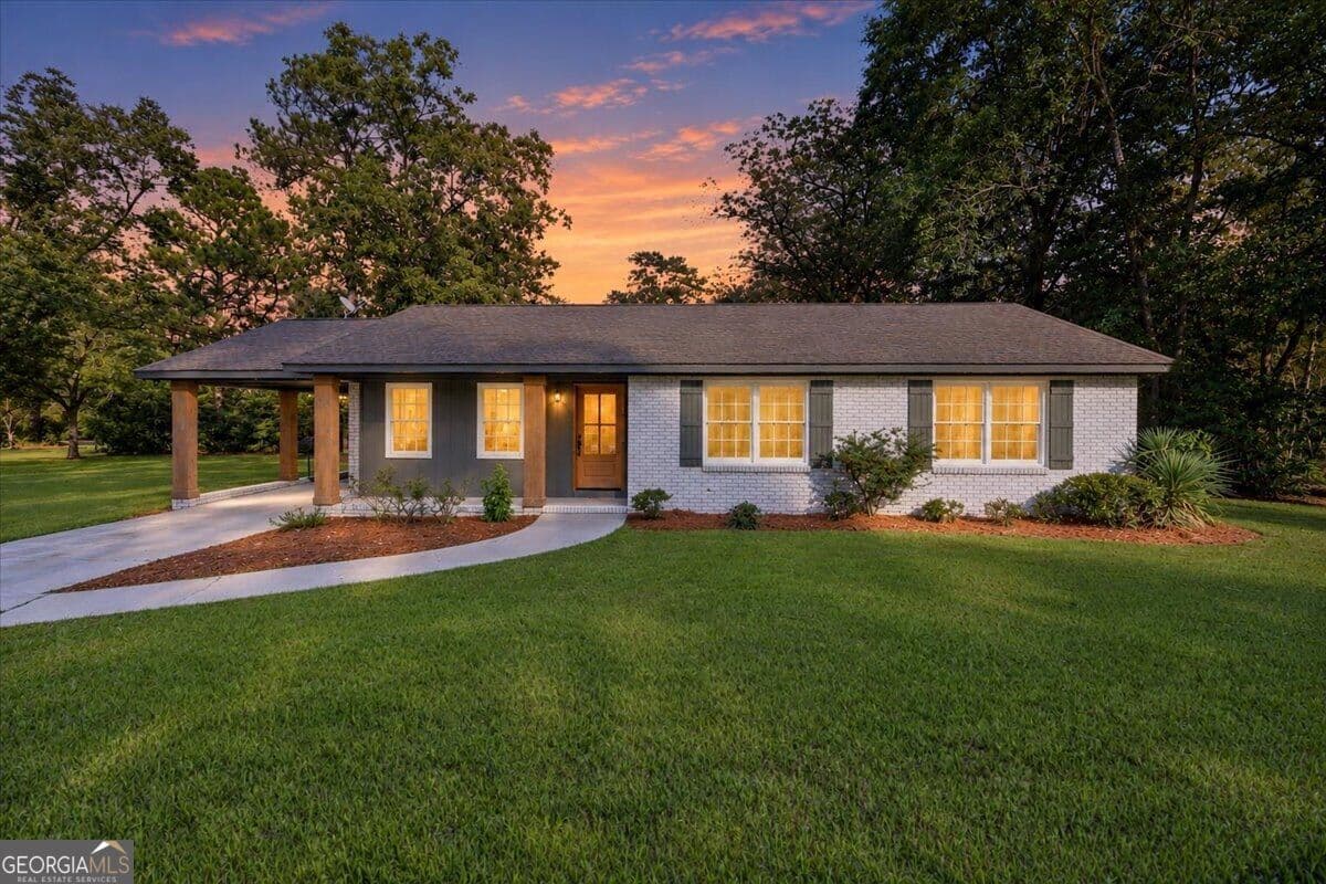 3 bedroom, 2 bathroom, 1,941 sq ft single family residence for sale at 508 Zetterower Road, Statesboro, GA 30458 — photo 1 of 35