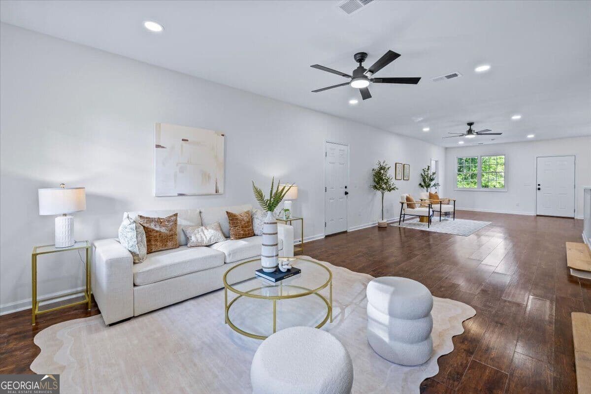 3 bedroom, 2 bathroom, 1,941 sq ft single family residence for sale at 508 Zetterower Road, Statesboro, GA 30458 — photo 9