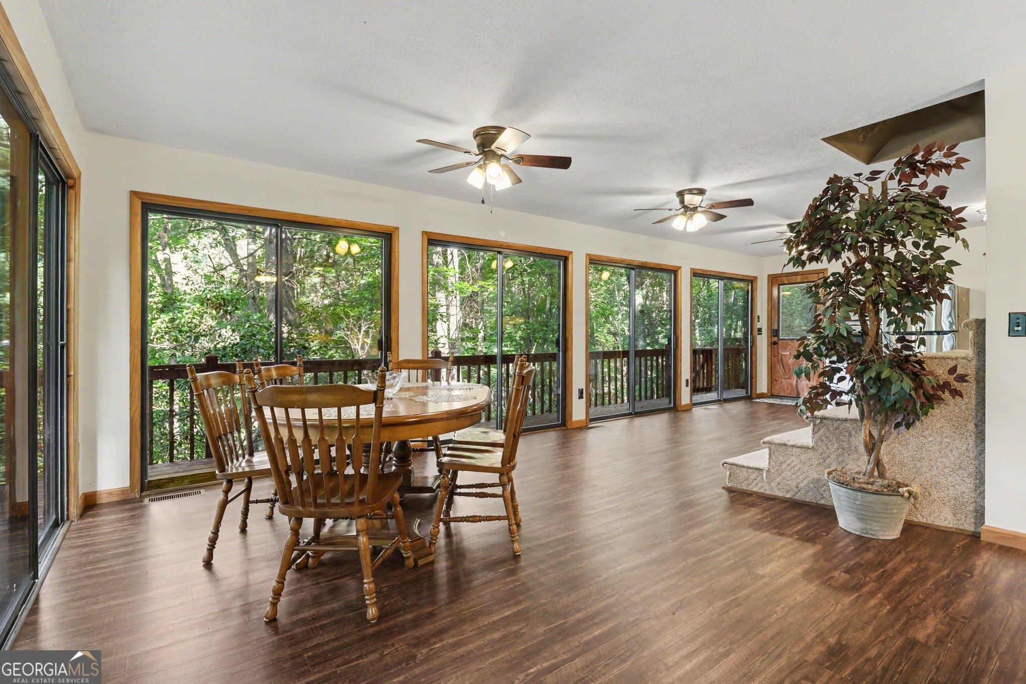 3 bedroom, 2 bathroom, 1,500 sq ft single family residence for sale at 717 Bald Mountain Road, Sky Valley, GA 30537 — photo 3