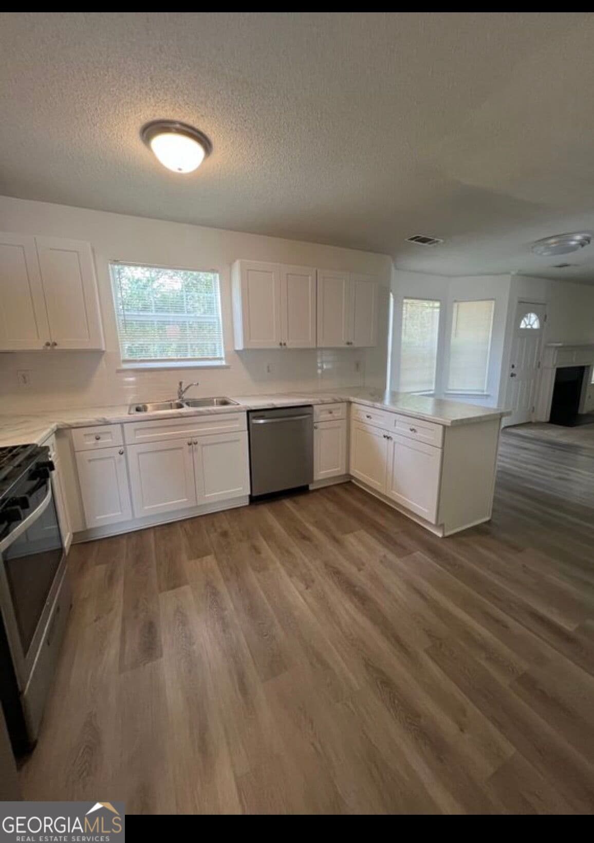 4 bedroom, 2.5 bathroom, 1,980 sq ft single family residence for sale at 4538 Idlewood Park, Lithonia, GA 30038 — photo 6