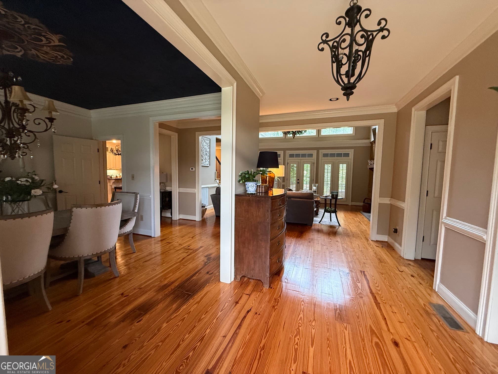 4 bedroom, 3.5 bathroom, 4,000 sq ft single family residence for sale at 1030 Walton Circle, Thomaston, GA 30286 — photo 2