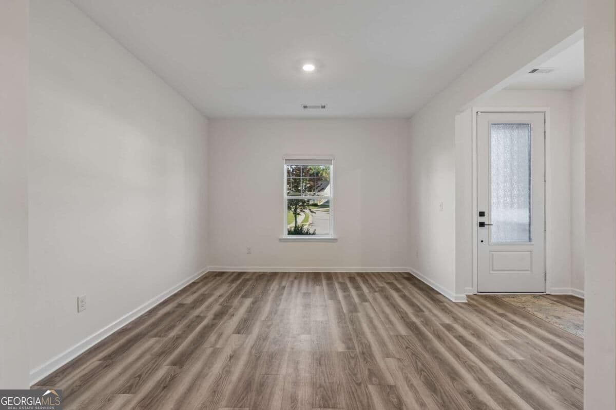 4 bedroom, 2.5 bathroom, 2,556 sq ft single family residence for sale at 3955 Saddle Bag Court, Dacula, GA 30019 — photo 10