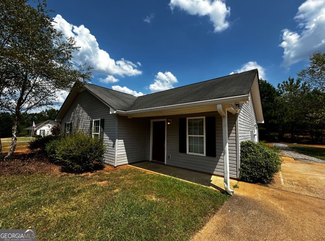 3 bedroom, 2 bathroom, 1,260 sq ft single family residence for rent at 80 Stonegate Drive, Cedartown, GA 30125 for $1,400 a month