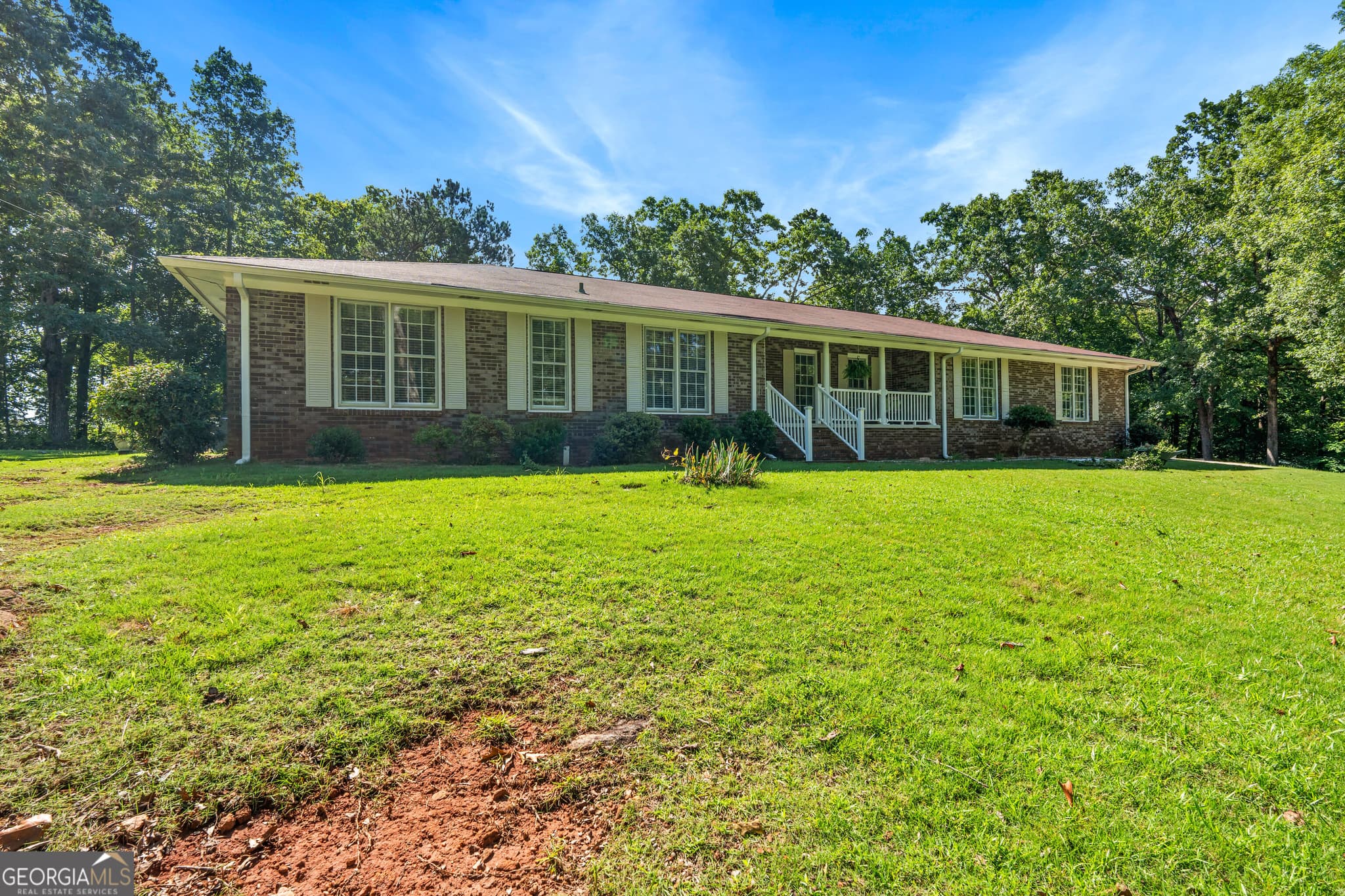 3 bedroom, 3 bathroom, 2,908 sq ft single family residence for sale at 5023 Veterans Memorial Parkway, Lanett, AL 36863 — photo 3