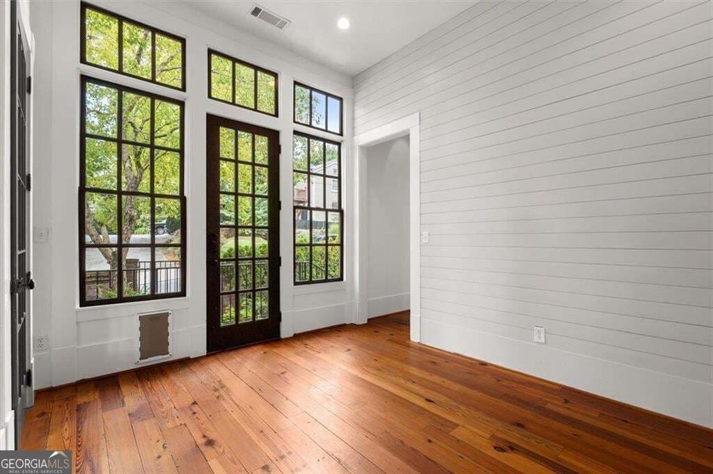 3 bedroom, 3.5 bathroom, 3,300 sq ft townhouse for sale at 65 Sloan Street 3, Roswell, GA 30075 — photo 6