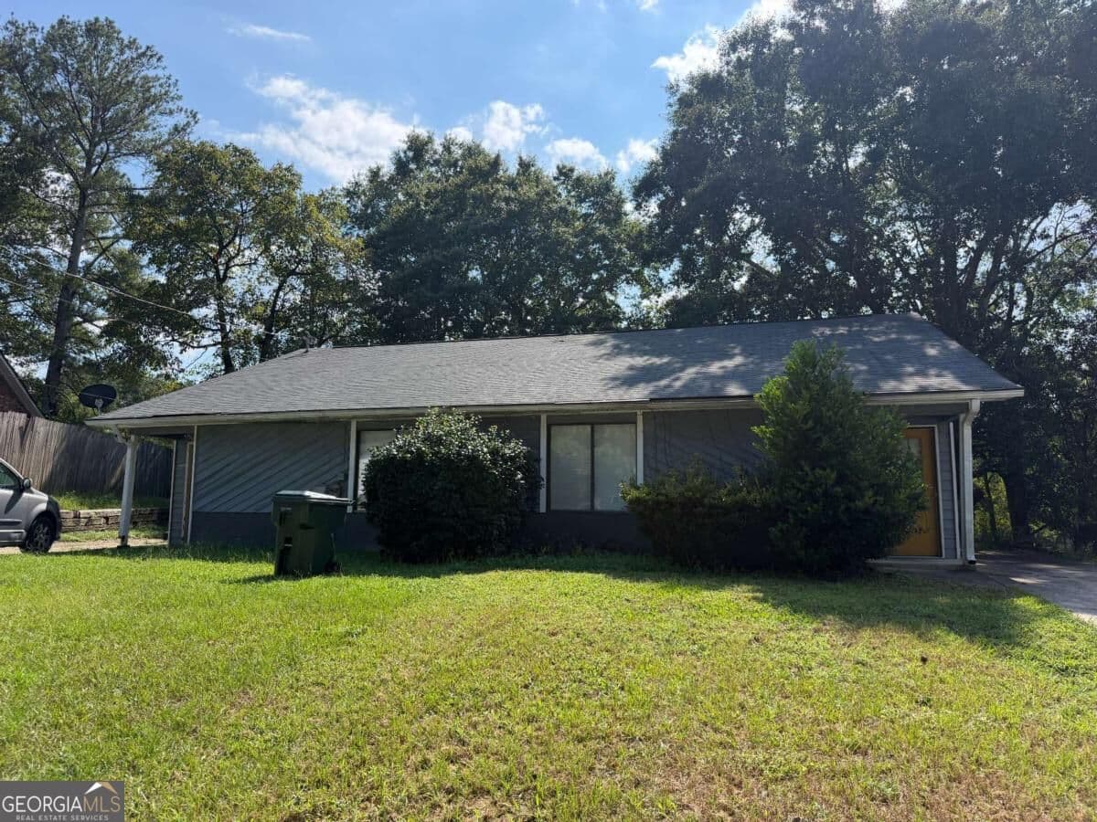 2 bedroom, 1 bathroom duplex for rent at 1156 Pinedale Circle, Conyers, GA 30012 for $1,400 a month — photo 1 of 27