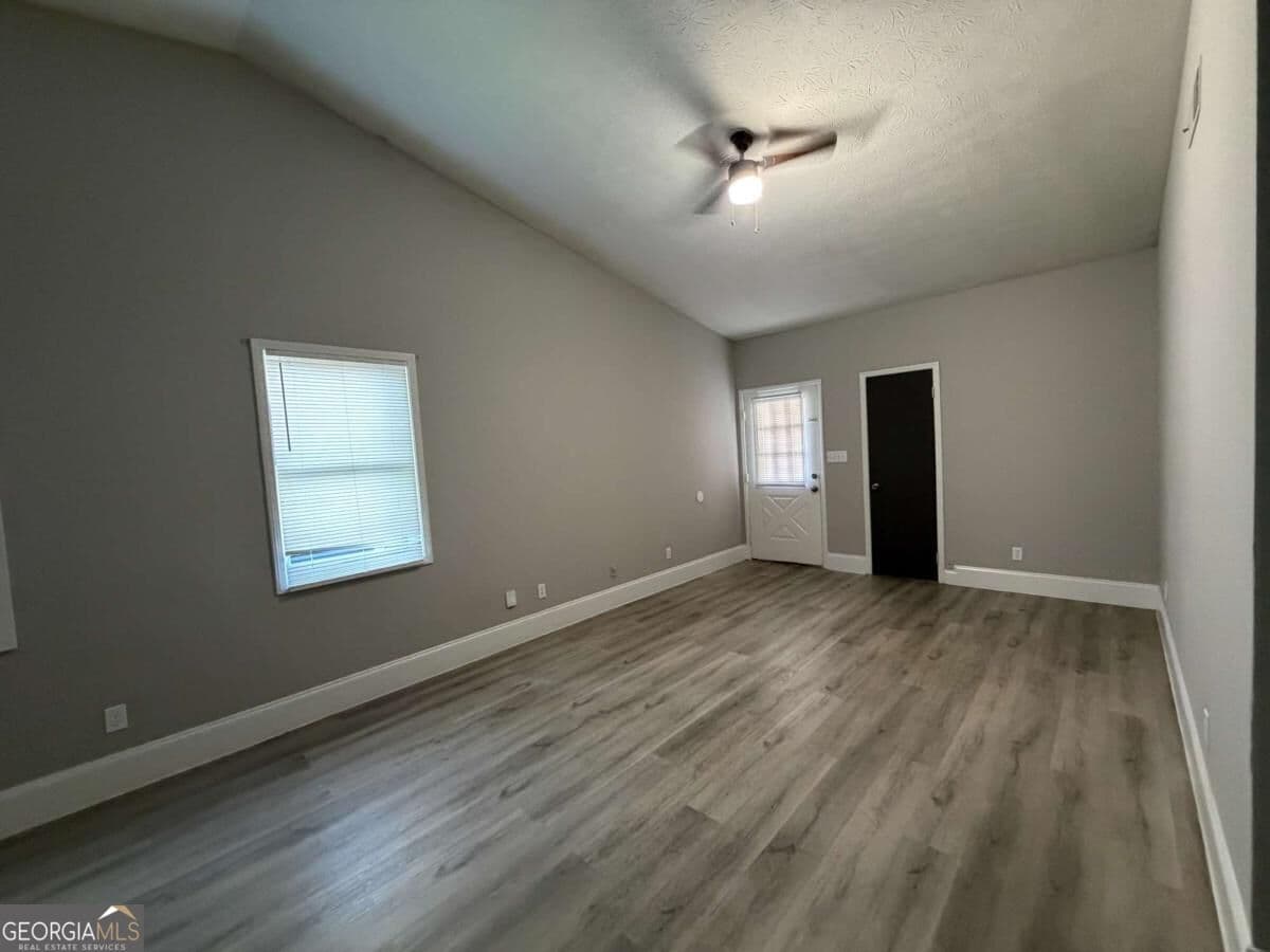 2 bedroom, 1 bathroom duplex for rent at 1156 Pinedale Circle, Conyers, GA 30012 for $1,400 a month — photo 5