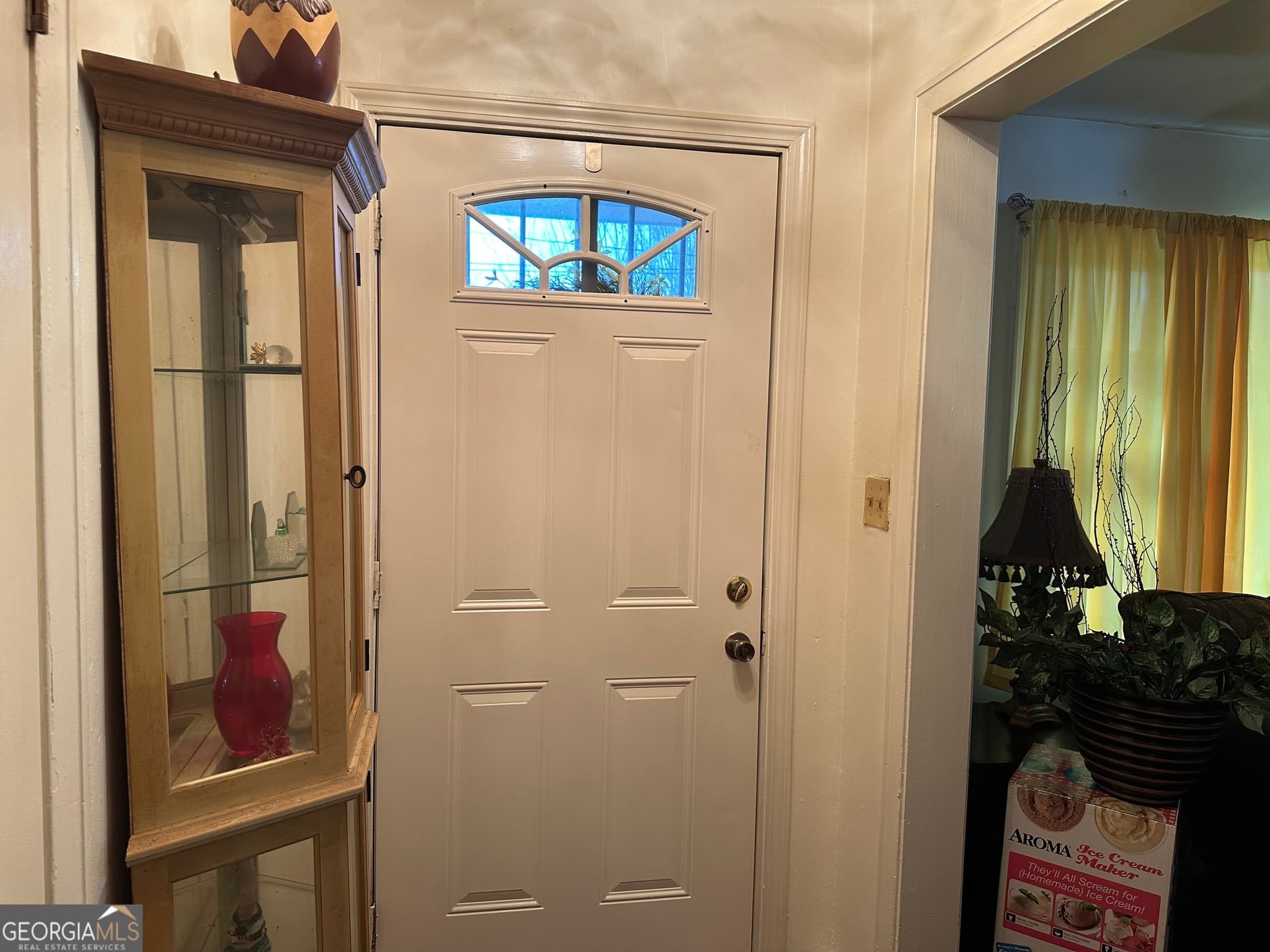 3 bedroom, 1 bathroom, 1,332 sq ft single family residence under contract at 3942 Commander Drive, Columbus, GA 31903 — photo 3