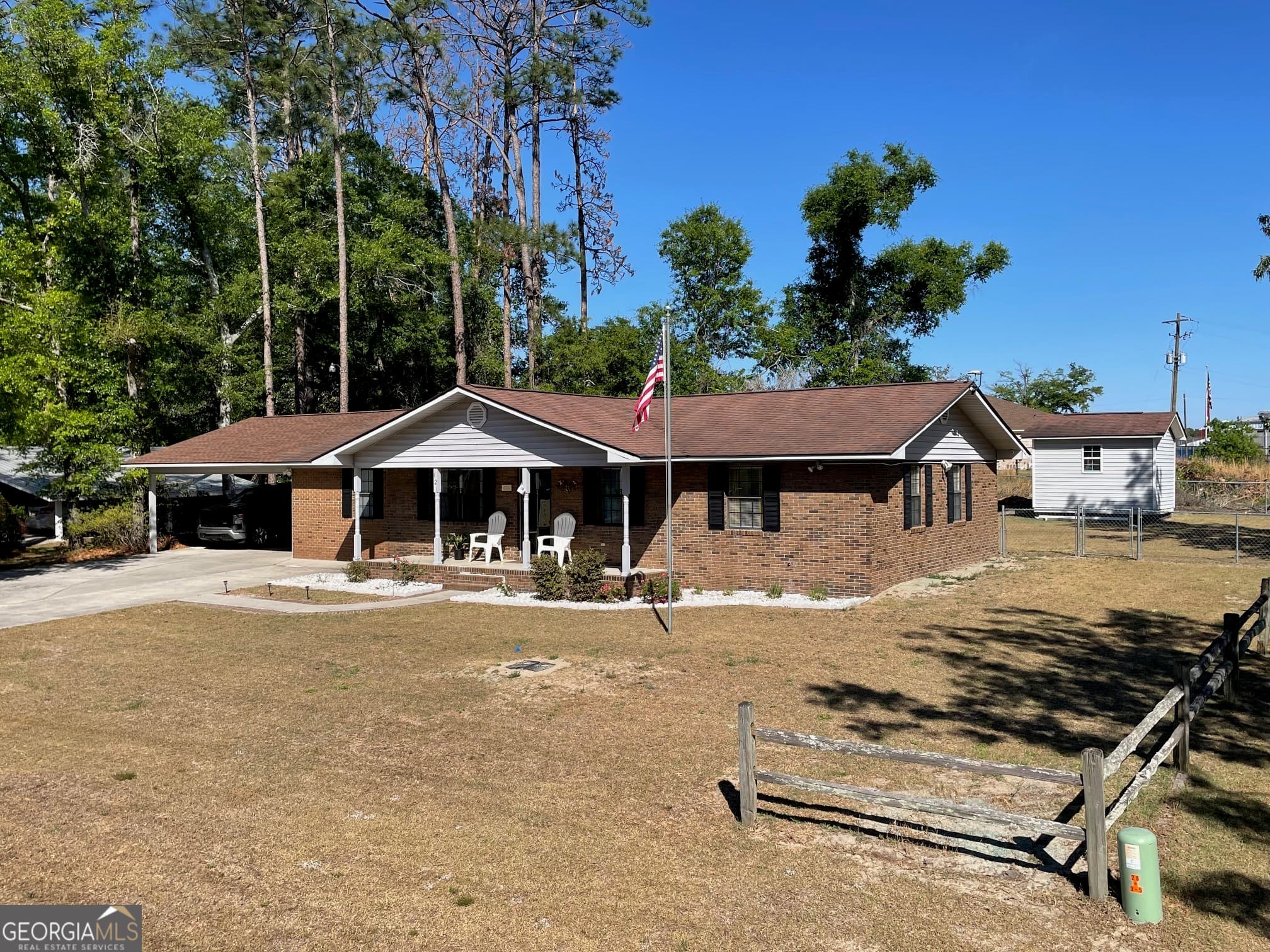 3 bedroom, 2 bathroom, 1,485 sq ft single family residence for sale at 121 Camellia Drive, Reidsville, GA 30453 — photo 2