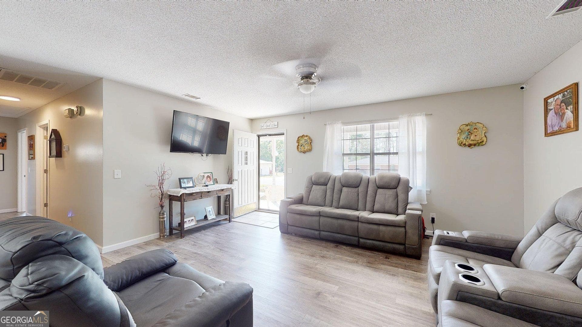 3 bedroom, 2 bathroom, 1,485 sq ft single family residence for sale at 121 Camellia Drive, Reidsville, GA 30453 — photo 6