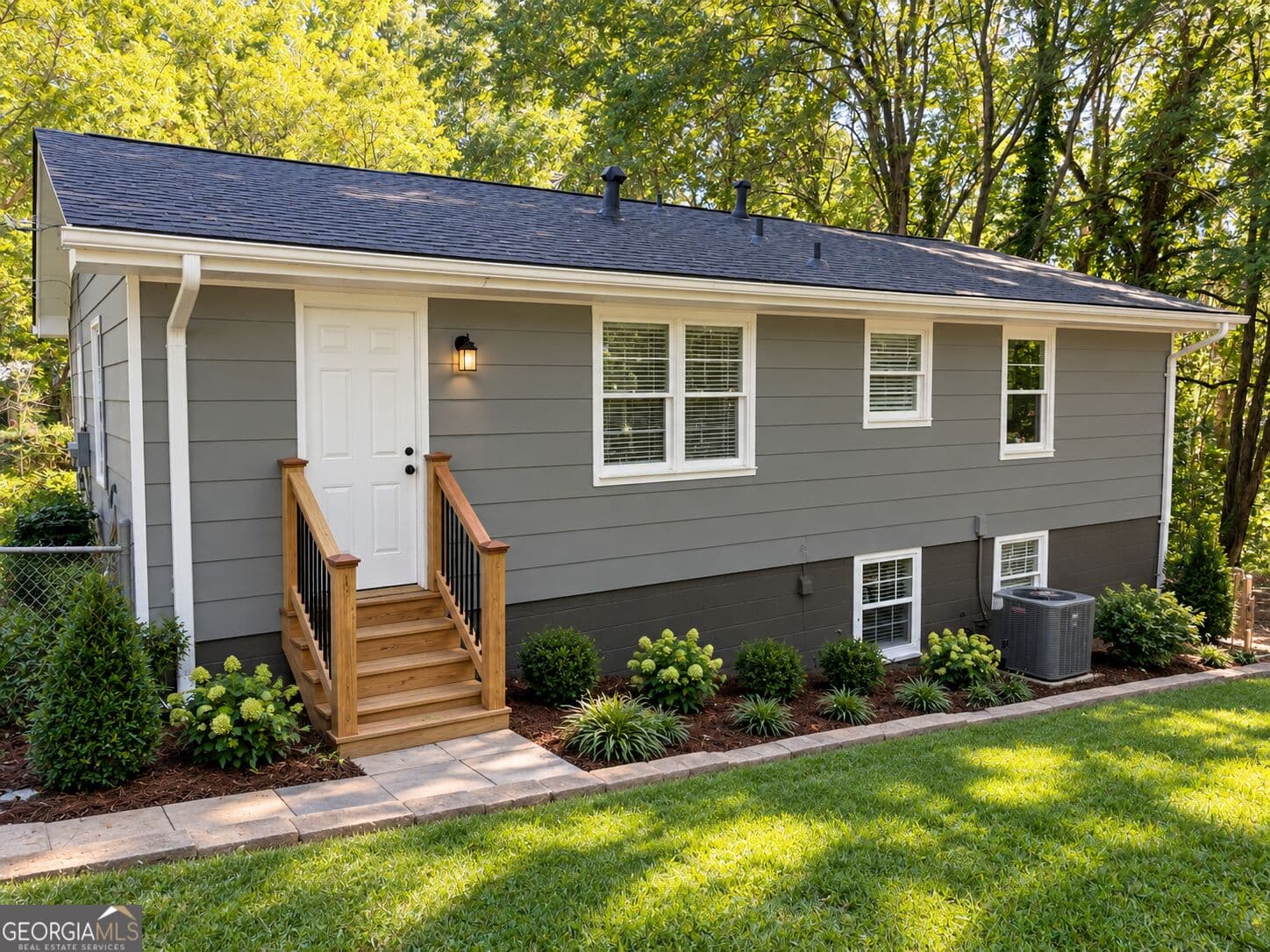 4 bedroom, 2.5 bathroom, 2,134 sq ft single family residence for sale at 1724 E Mercer Drive, Griffin, GA 30223 — photo 2