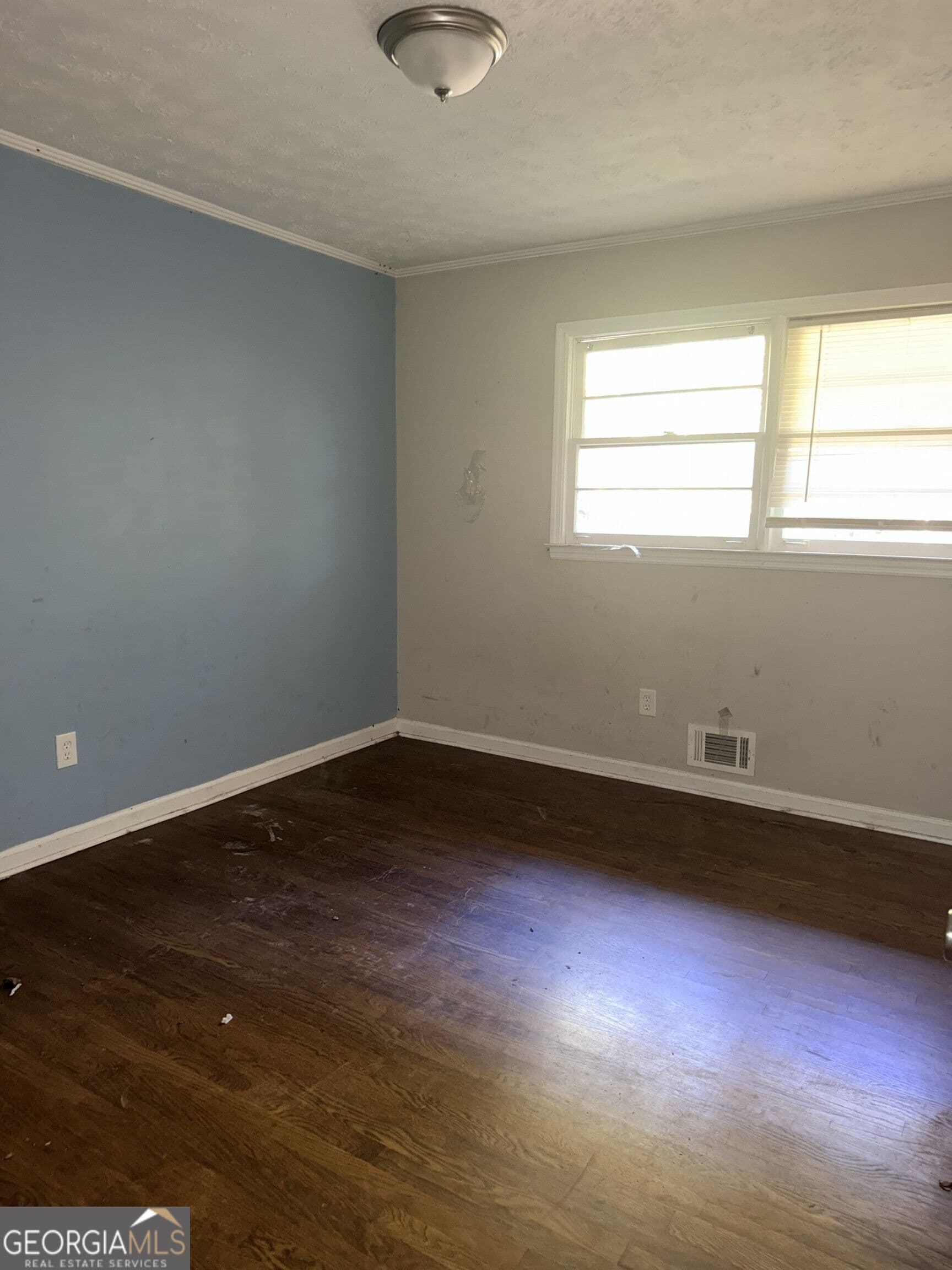 4 bedroom, 2.5 bathroom, 2,134 sq ft single family residence for sale at 1724 E Mercer Drive, Griffin, GA 30223 — photo 8