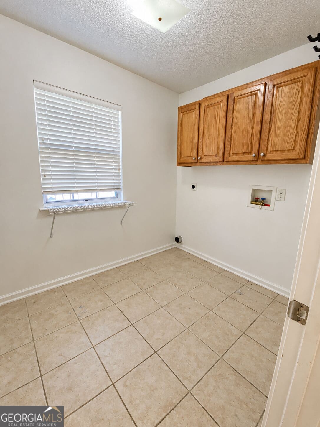 3 bedroom, 2 bathroom, 1,424 sq ft single family residence for rent at 221 W Sherrard Avenue, Kingsland, GA 31548 for $1,850 a month — photo 7