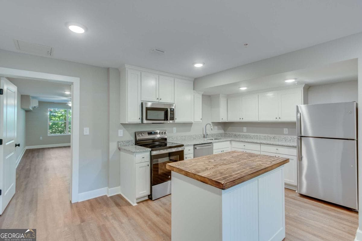 1 bedroom, 1 bathroom, 938 sq ft apartment for rent at 710 Jesse Jewell Parkway 106, Gainesville, GA 30501 for $1,495 a month — photo 7