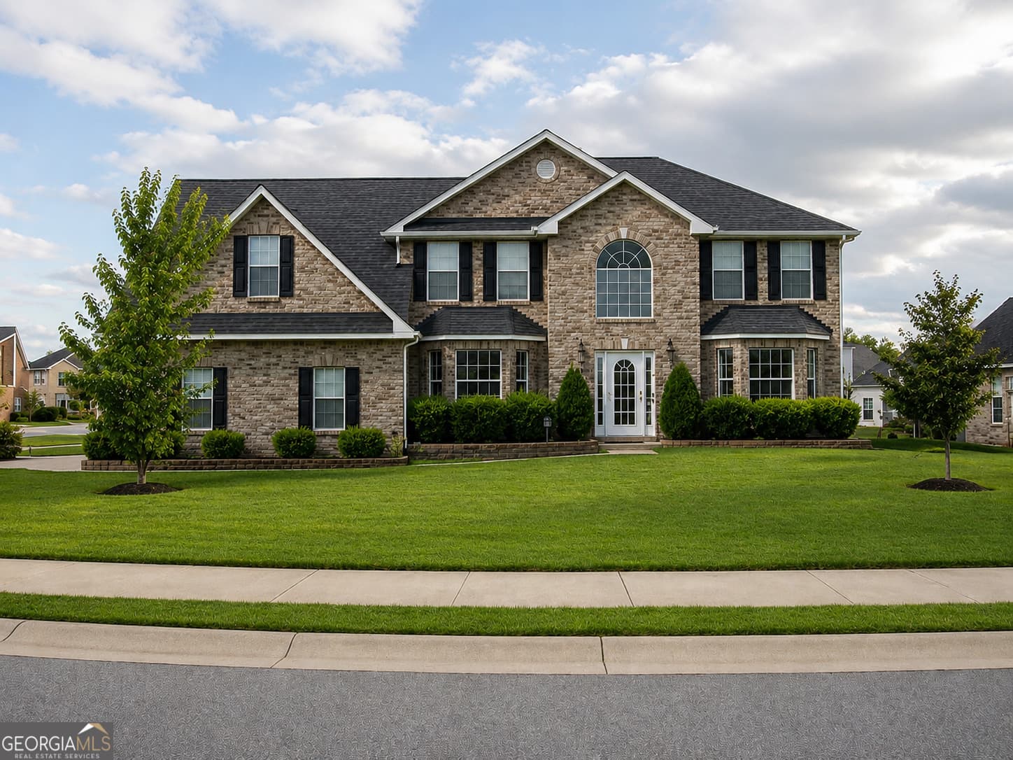 5 bedroom, 3 bathroom, 3,324 sq ft single family residence for sale at 307 Daytona Drive, Mcdonough, GA 30253 — photo 1 of 37