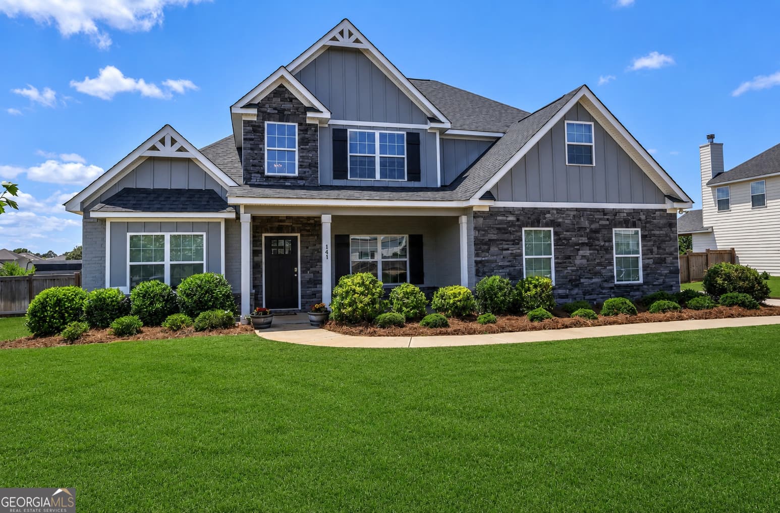 4 bedroom, 3.5 bathroom, 2,970 sq ft single family residence sold at 141 Pearl Moss Lane, Kathleen, GA 31047