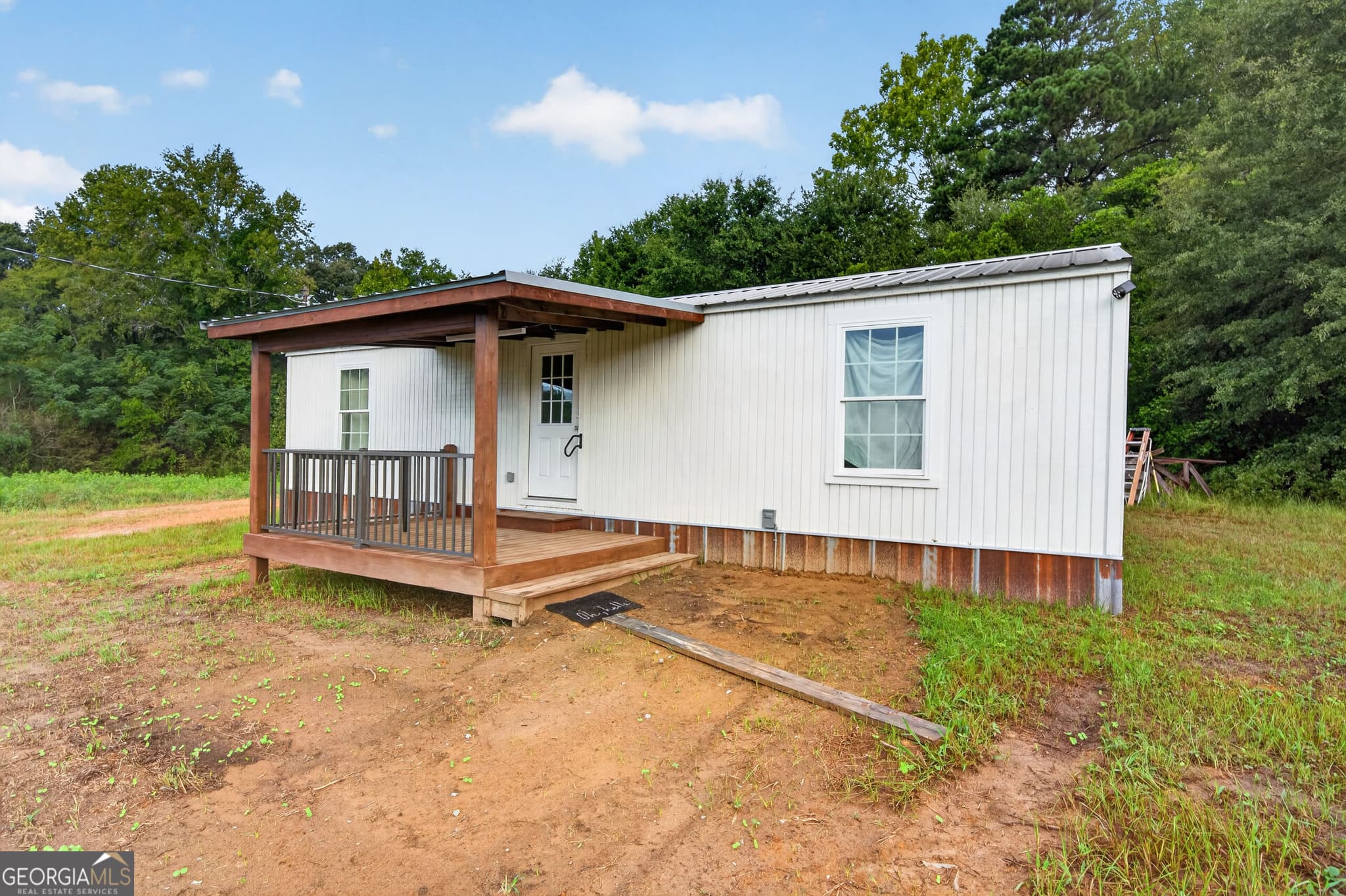 1 bedroom, 1 bathroom, 680 sq ft manufactured home,single family residence for sale at 11381 Georgia 18, Gordon, GA 31031 — photo 3