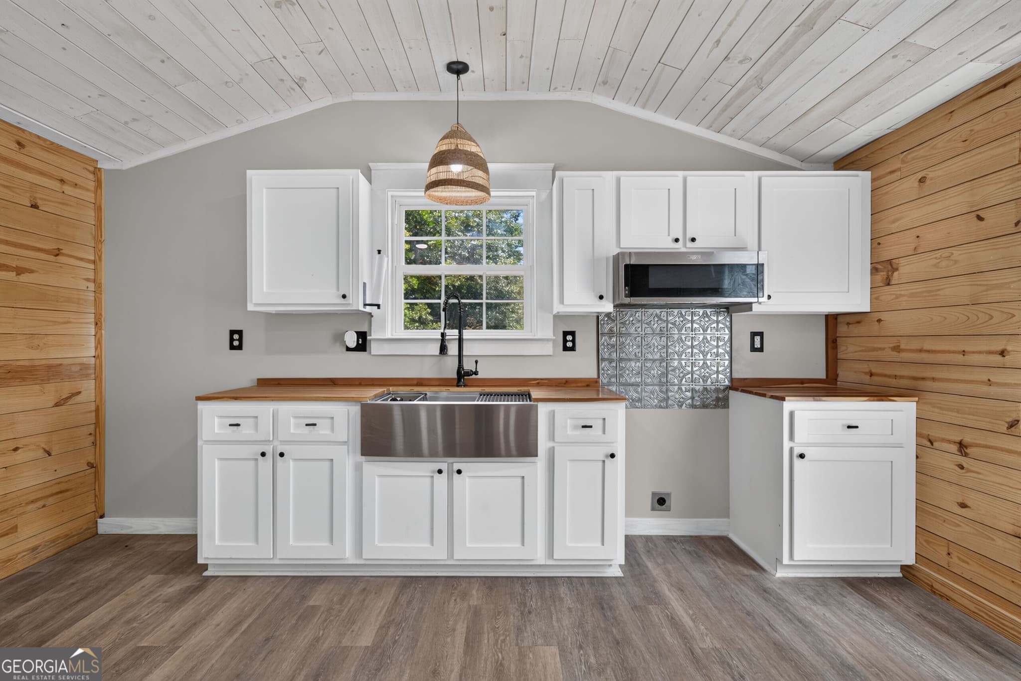 1 bedroom, 1 bathroom, 680 sq ft manufactured home,single family residence for sale at 11381 Georgia 18, Gordon, GA 31031 — photo 9