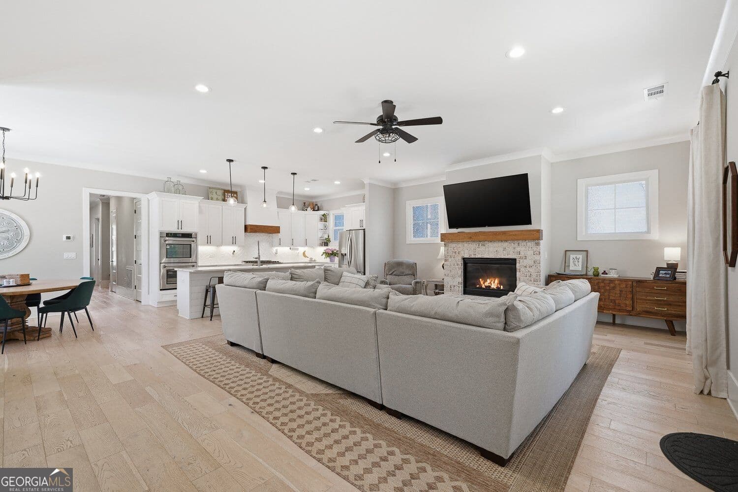 5 bedroom, 4.5 bathroom, 3,200 sq ft single family residence for sale at 190 Chestnut Street, Ball Ground, GA 30107 — photo 7