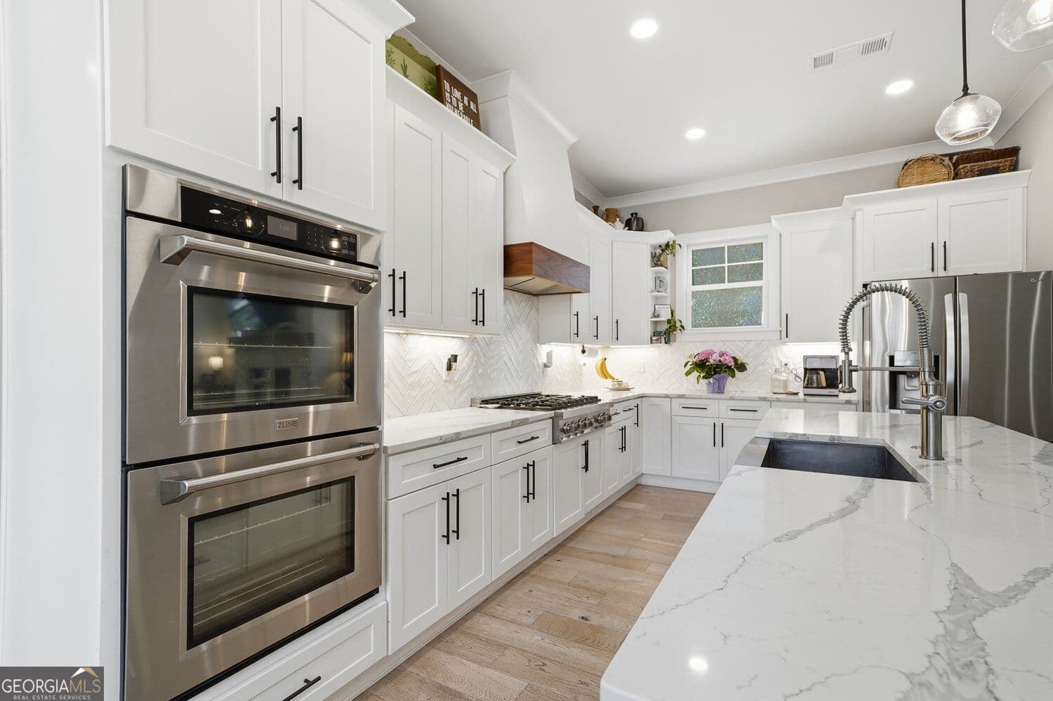 5 bedroom, 4.5 bathroom, 3,200 sq ft single family residence for sale at 190 Chestnut Street, Ball Ground, GA 30107 — photo 10