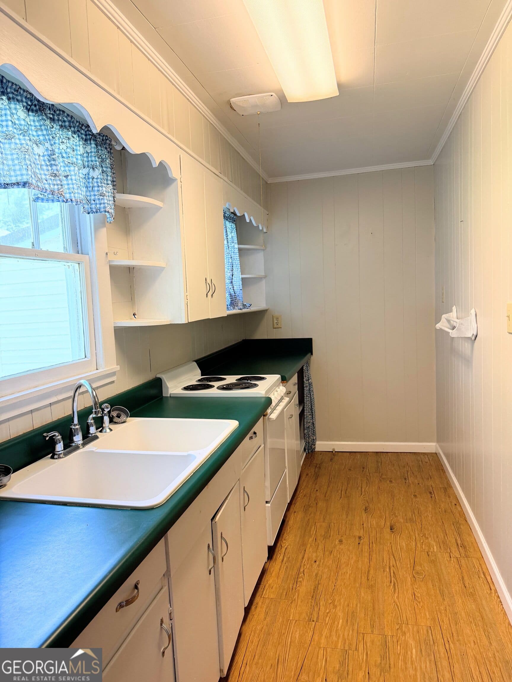 2 bedroom, 1 bathroom, 990 sq ft single family residence for sale at 450 Bowdon Street, Tallapoosa, GA 30176 — photo 7