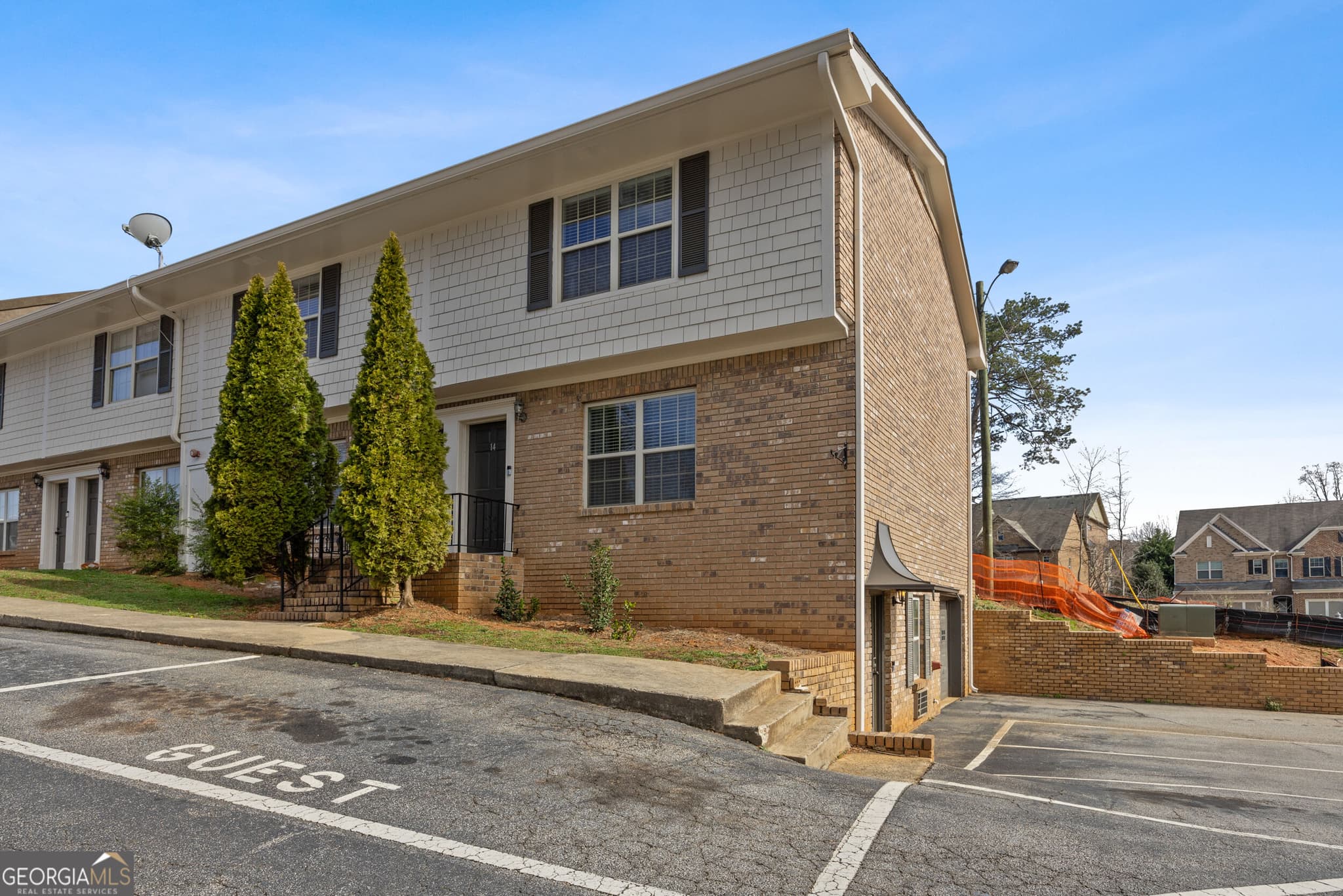 3 bedroom, 3.5 bathroom, 1,800 sq ft townhouse for rent at 14 Villa Court, Smyrna, GA 30080 for $3,600 a month — photo 3