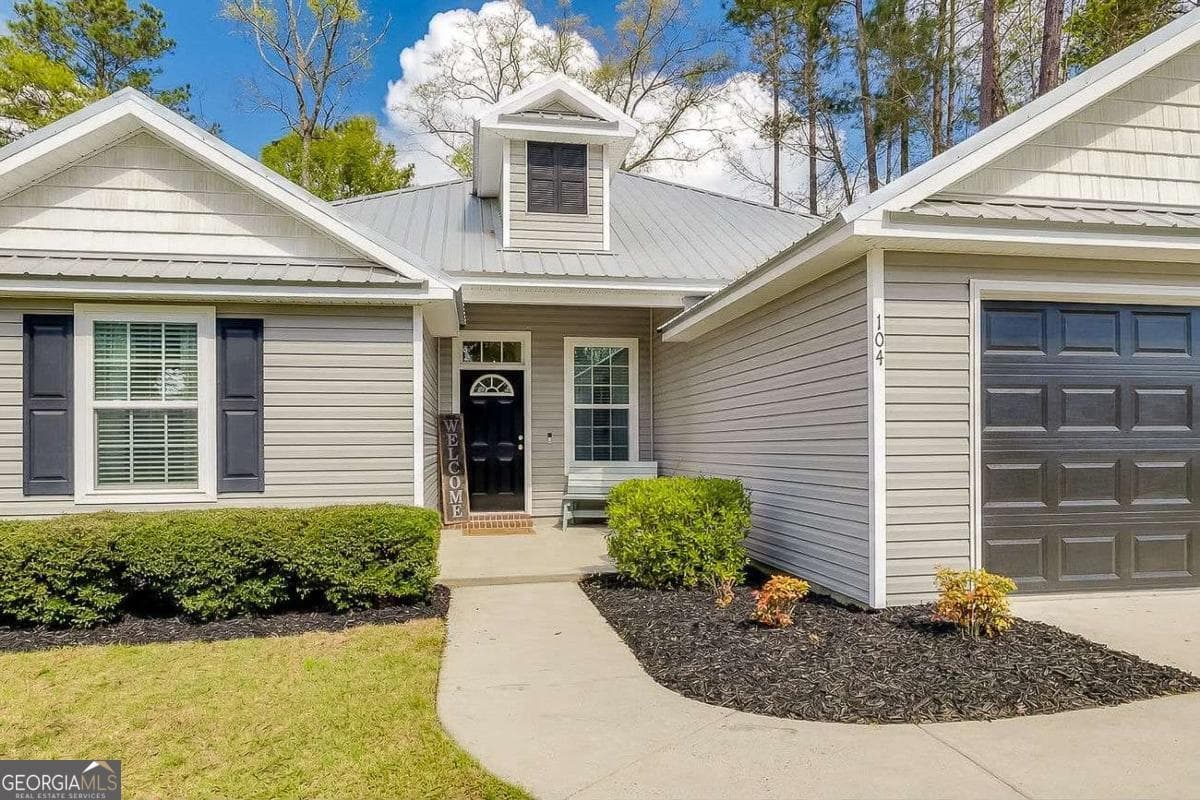 4 bedroom, 2 bathroom, 1,940 sq ft single family residence for sale at 104 Southbrook Drive, Guyton, GA 31312 — photo 3