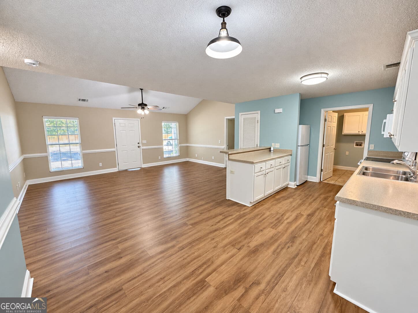 3 bedroom, 2 bathroom, 1,300 sq ft single family residence under contract at 130 Pine Street, Pulaski, GA 30451 — photo 7