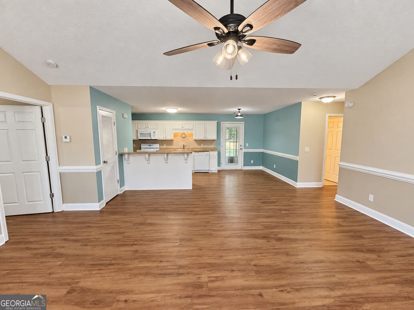 3 bedroom, 2 bathroom, 1,300 sq ft single family residence under contract at 130 Pine Street, Pulaski, GA 30451 — photo 4