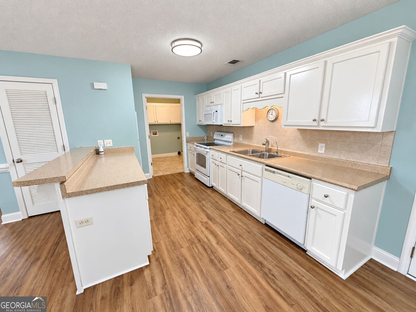 3 bedroom, 2 bathroom, 1,300 sq ft single family residence under contract at 130 Pine Street, Pulaski, GA 30451 — photo 8