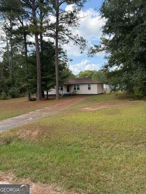 3 bedroom, 2 bathroom, 1,236 sq ft single family residence for sale at 99 Hill Lane, Sandersville, GA 31082 — photo 2