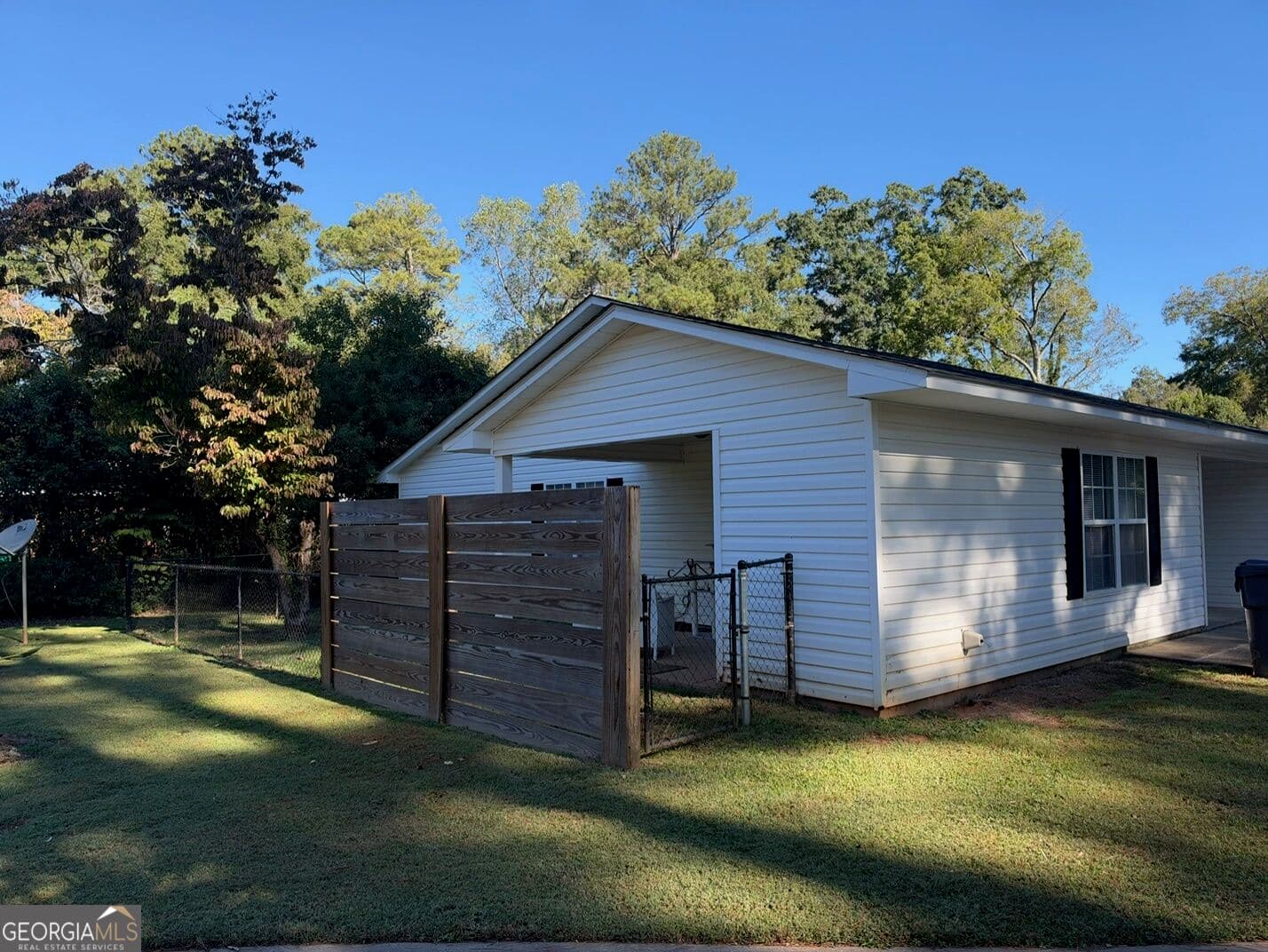 3 bedroom, 2 bathroom, 1,100 sq ft duplex for rent at 474 Kelly Lane, Monticello, GA 31064 for $1,350 a month — photo 3