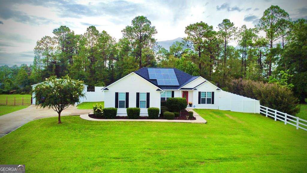 3 bedroom, 2 bathroom, 2,020 sq ft single family residence sold at 28 Jackson Hill Road, Hazlehurst, GA 31539