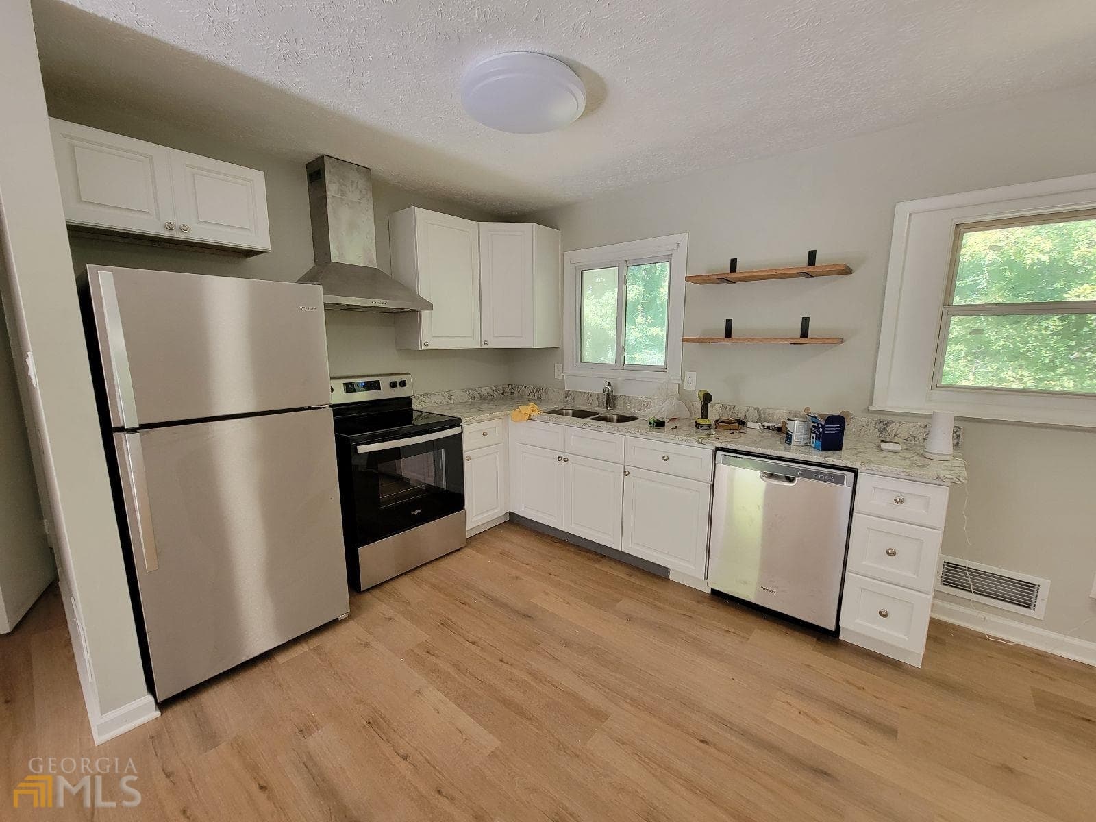 5 bedroom, 2 bathroom, 2,000 sq ft single family residence for rent at 6628 Stark Court, Riverdale, GA 30274 for $1,870 a month — photo 2