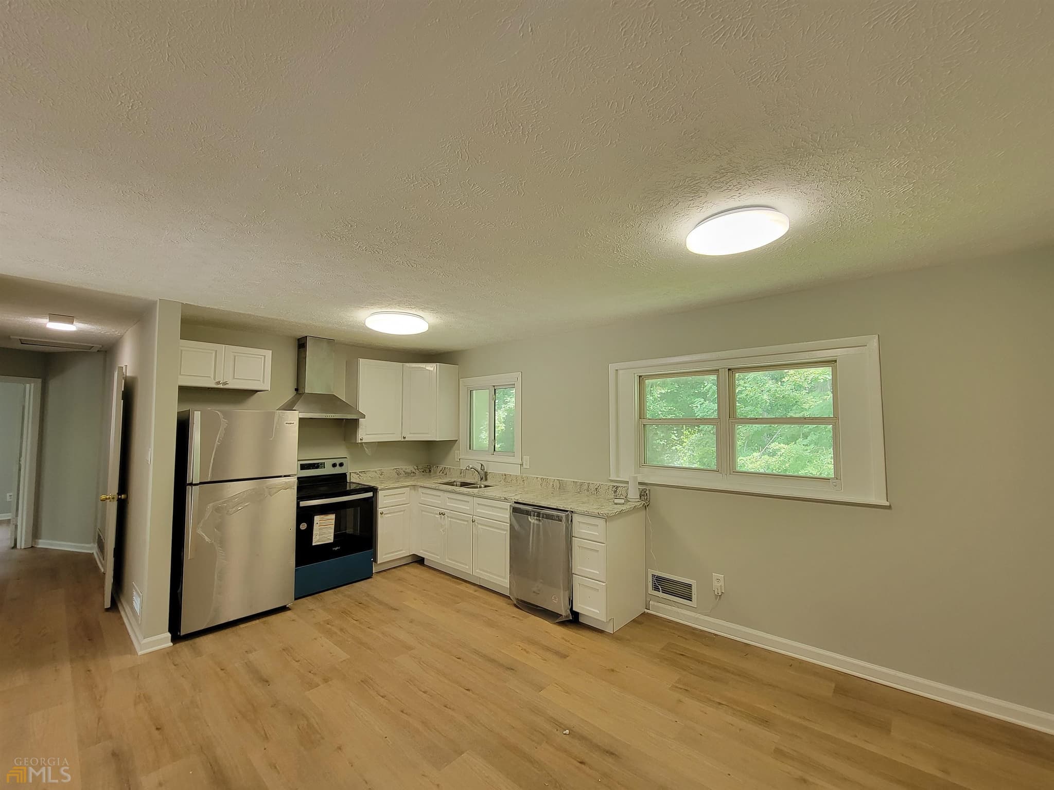 5 bedroom, 2 bathroom, 2,000 sq ft single family residence for rent at 6628 Stark Court, Riverdale, GA 30274 for $1,870 a month — photo 4