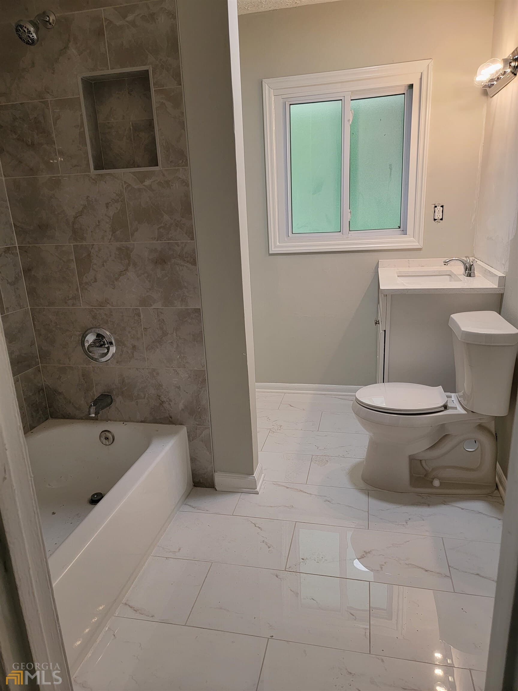 5 bedroom, 2 bathroom, 2,000 sq ft single family residence for rent at 6628 Stark Court, Riverdale, GA 30274 for $1,870 a month — photo 8