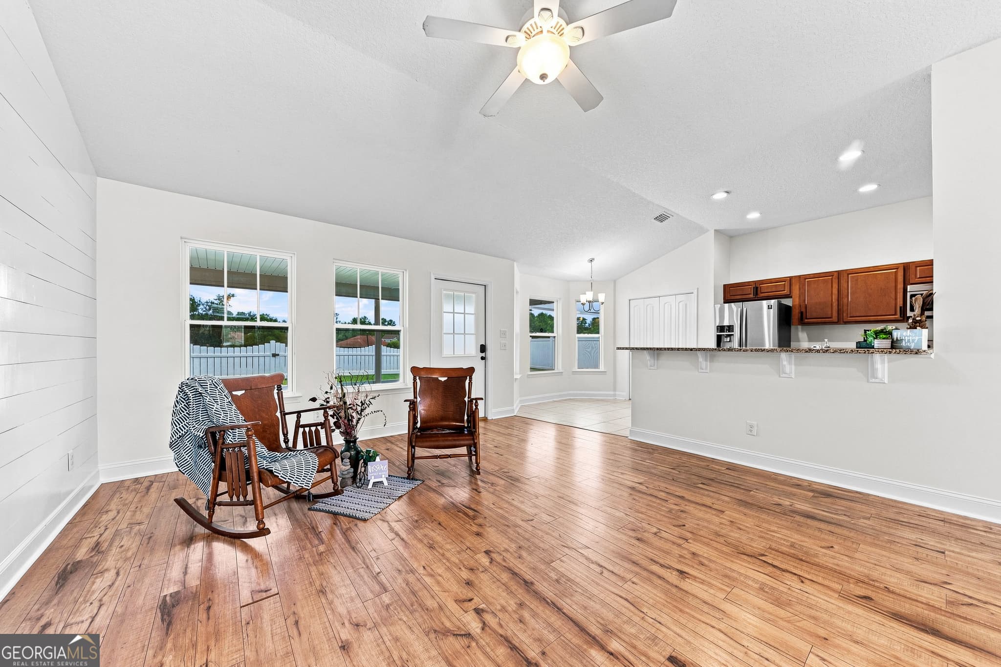 4 bedroom, 2.5 bathroom, 1,955 sq ft single family residence for sale at 234 Hide Away Lake Drive, Kingsland, GA 31548 — photo 10