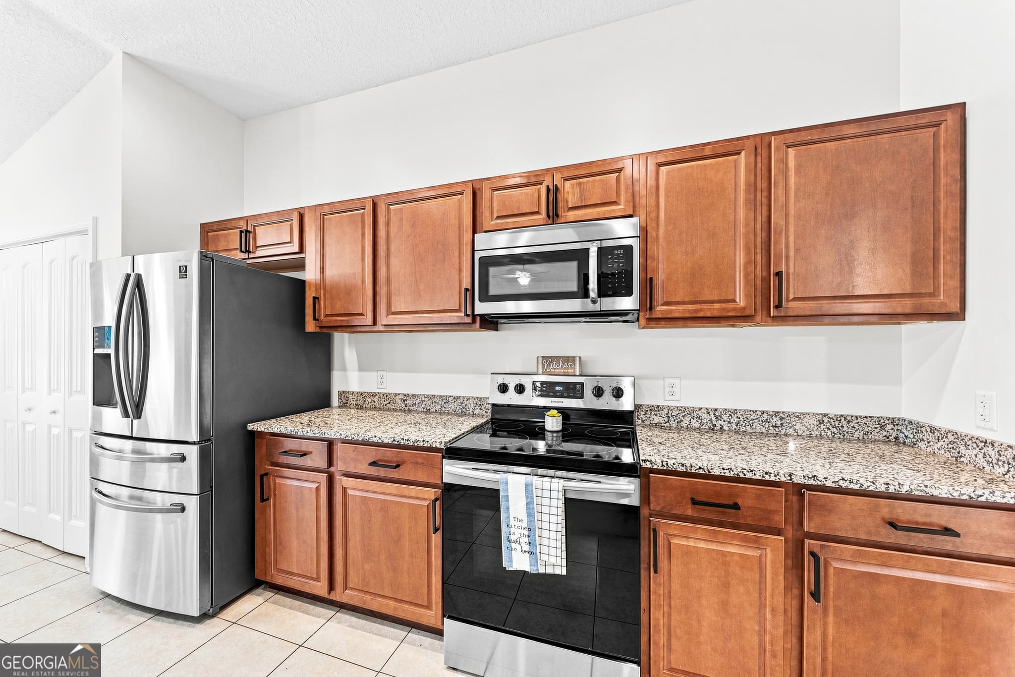 4 bedroom, 2.5 bathroom, 1,955 sq ft single family residence for sale at 234 Hide Away Lake Drive, Kingsland, GA 31548 — photo 8