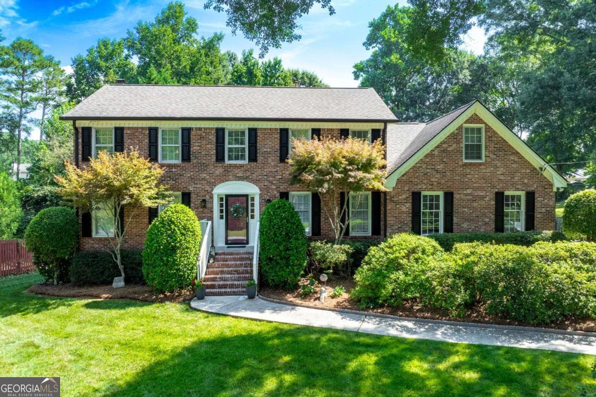 4 bedroom, 2.5 bathroom, 2,948 sq ft single family residence for sale at 526 Wagon Wheel Climb, Lawrenceville, GA 30044 — photo 1 of 22