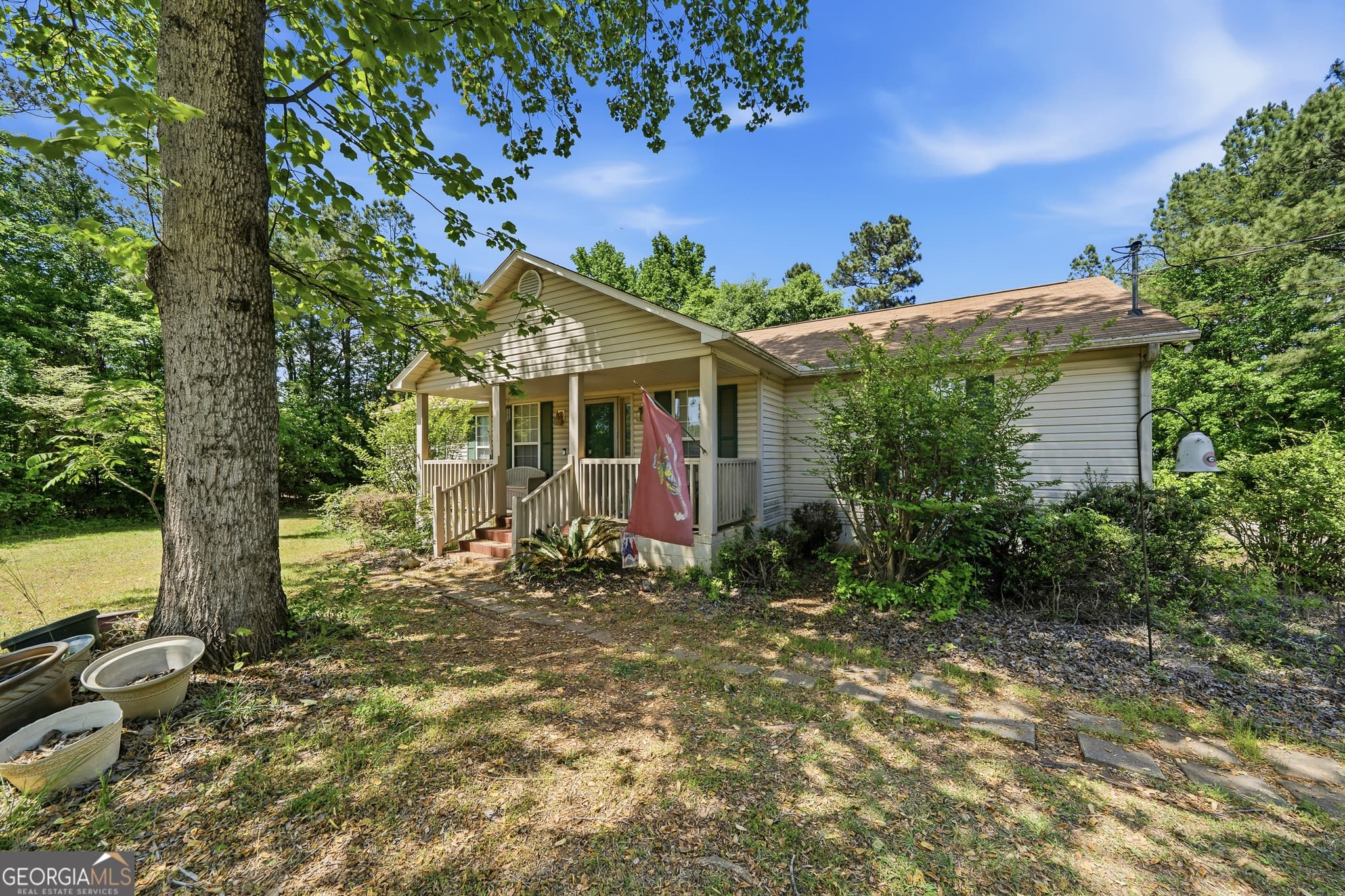 3 bedroom, 2 bathroom, 1,528 sq ft single family residence for sale at 152 Rifle Range Road, Gray, GA 31032 — photo 3