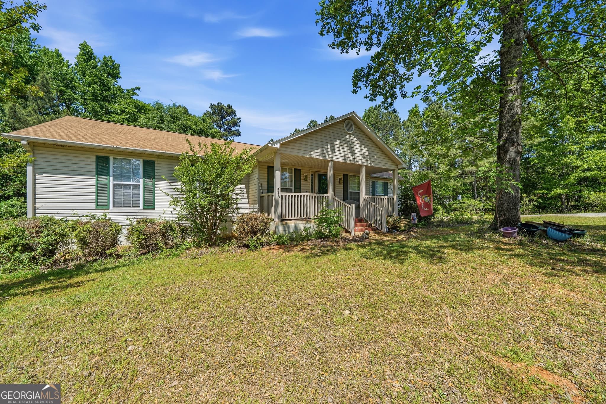 3 bedroom, 2 bathroom, 1,528 sq ft single family residence for sale at 152 Rifle Range Road, Gray, GA 31032 — photo 1 of 27