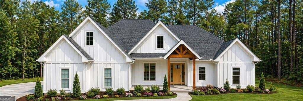 3 bedroom, 2.5 bathroom, 2,754 sq ft single family residence for sale at 575 Hardy Road, Martin, GA 30557
