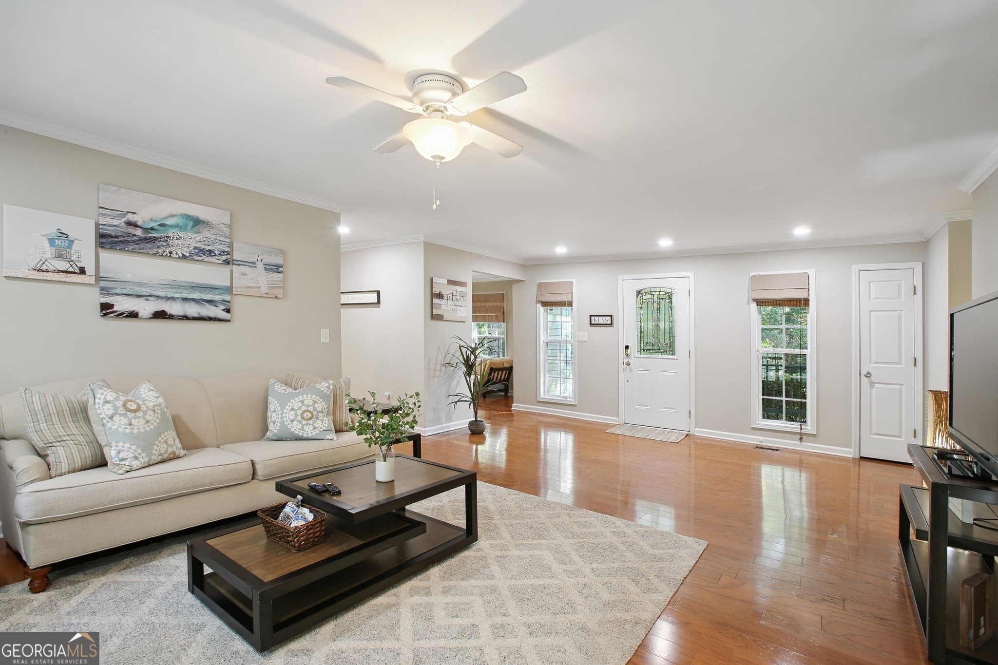 3 bedroom, 2 bathroom, 2,017 sq ft single family residence for rent at 102 Hickory Drive, Peachtree City, GA 30269 for $4,000 a month — photo 6