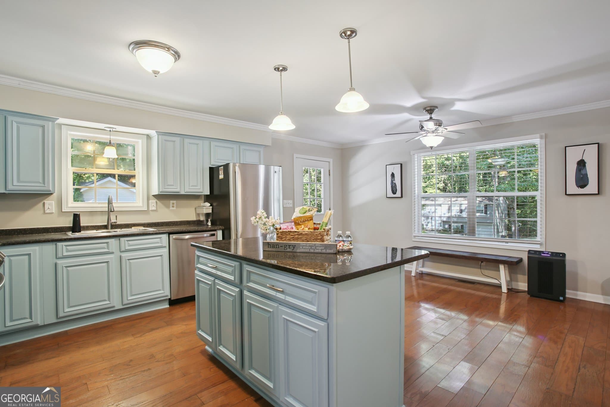 3 bedroom, 2 bathroom, 2,017 sq ft single family residence for rent at 102 Hickory Drive, Peachtree City, GA 30269 for $4,000 a month — photo 3