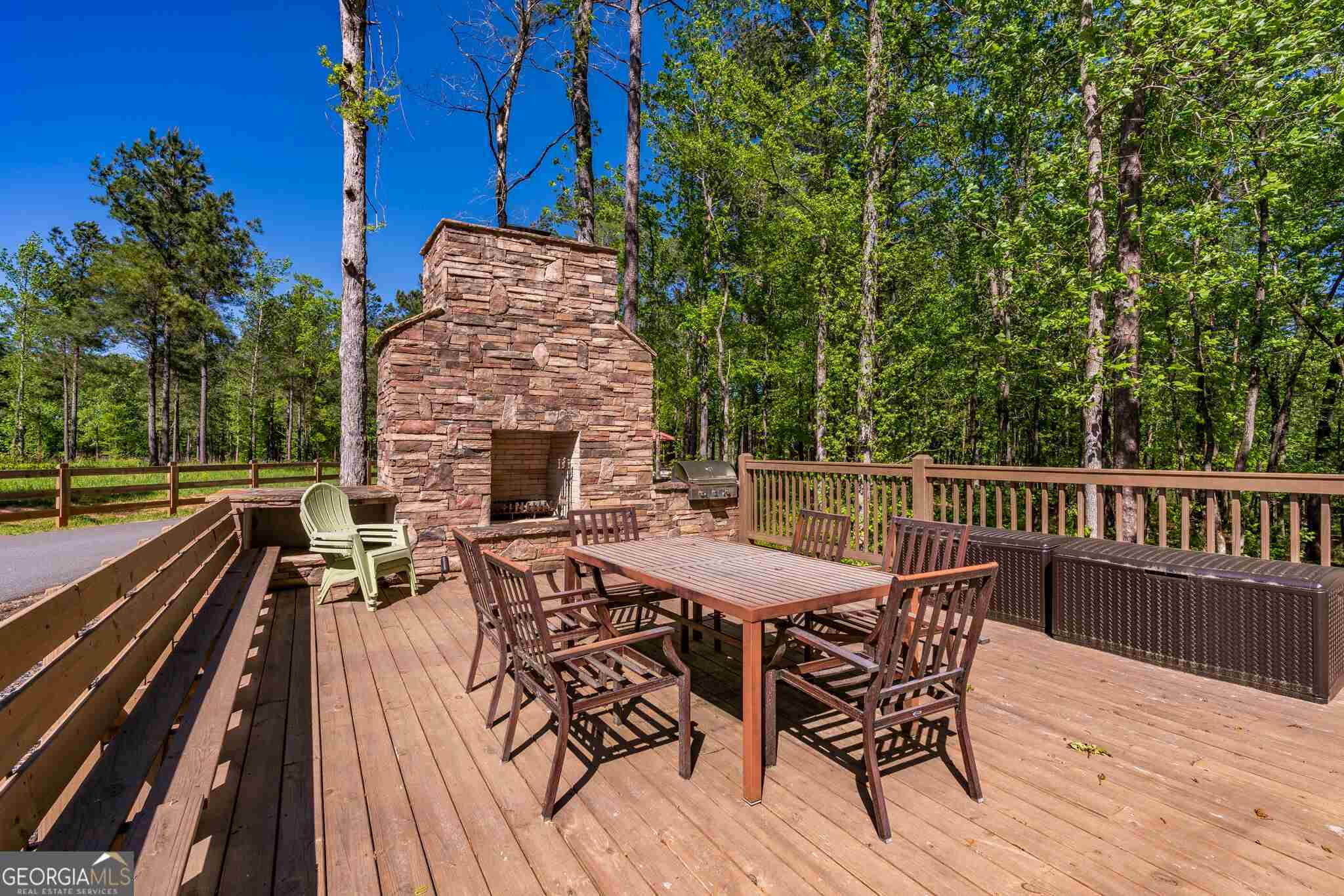 7 bedroom, 5 bathroom, 5,194 sq ft single family residence for sale at 104 Open Bay Drive, Eatonton, GA 31024 — photo 6